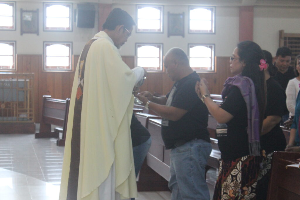 mass service pilgrim tour