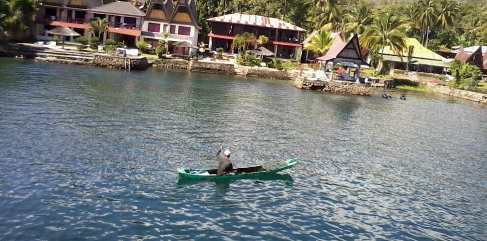 paket liburan natal tahun baru 4h3m parapat danau toba