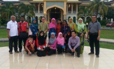 tour istana maimun
