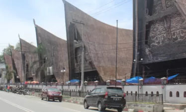 Paket wisata Silangit Balige Medan