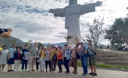 Paket Wisata Medan -Danau Toba - Sibea Bea