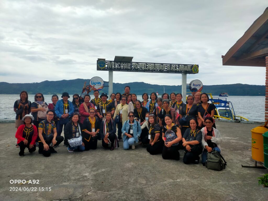 Tour Pulau samosir - danau Toba