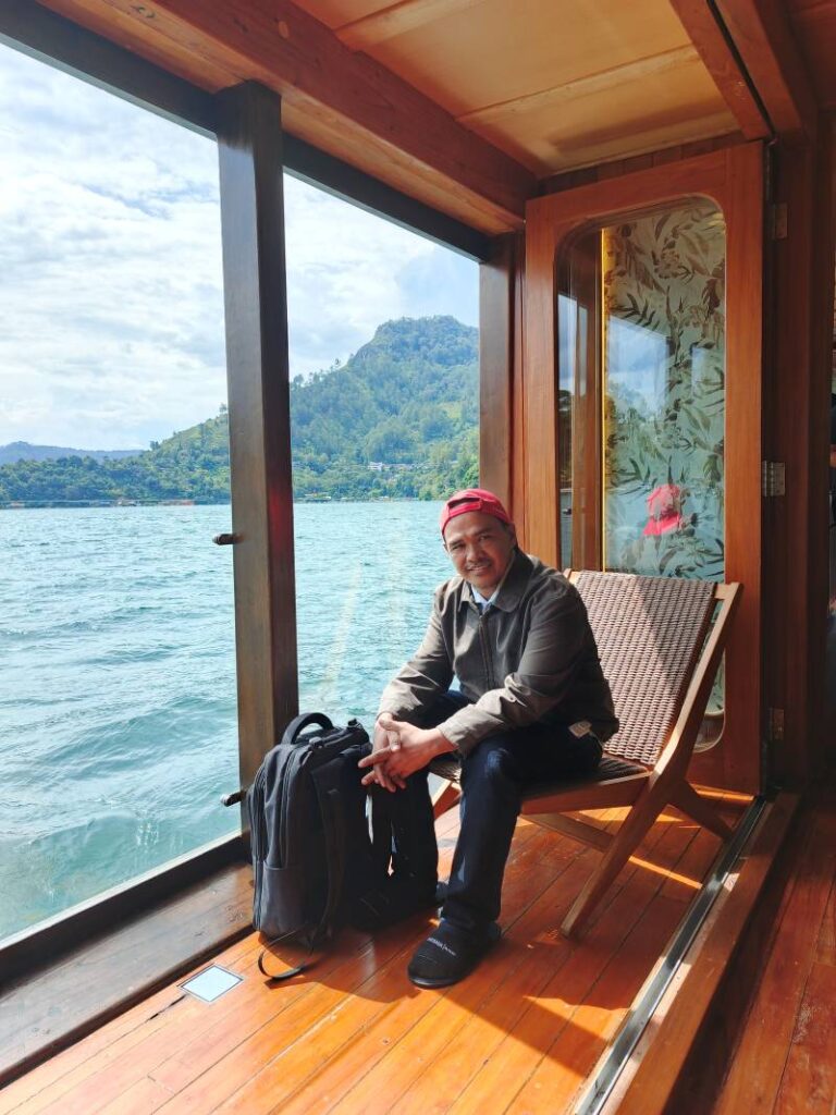Private cruise Danau Toba bersama Enos Tour Medan